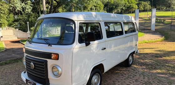 VOLKSWAGEN KOMBI 1.4 MI FURGÃO 8V FLEX 3P MANUAL VOLKSWAGEN KOMBI 1.4 MI FURGÃO 8V FLEX 3P MANUAL